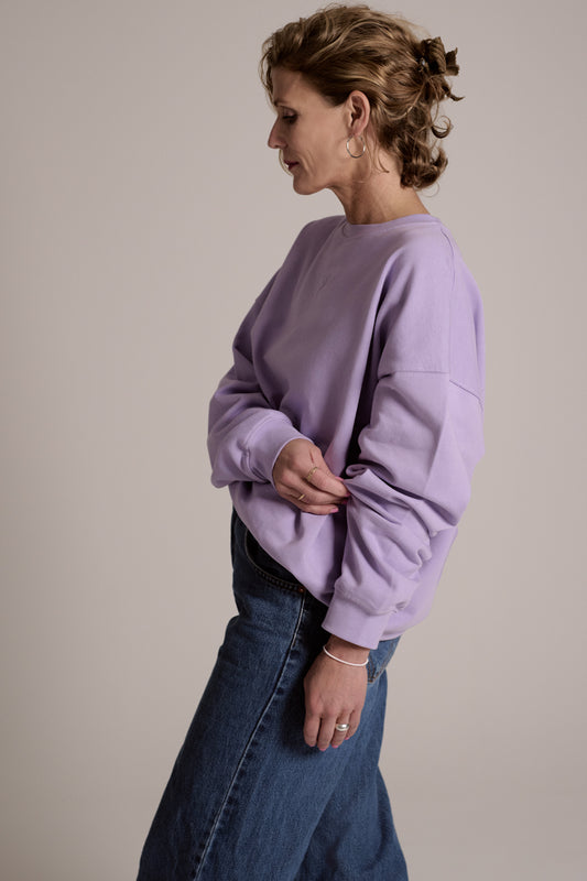Emma sweater in lilac with little bow embroidery