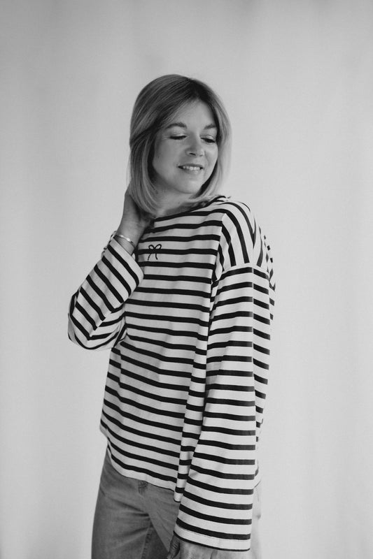 Tizer longsleeve in dunkelblau / weiß gestreift mit Schleife