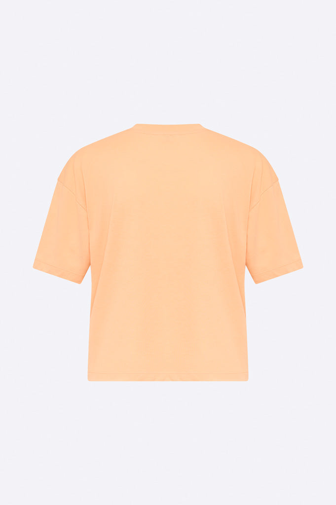 Sarah t-shirt in peach